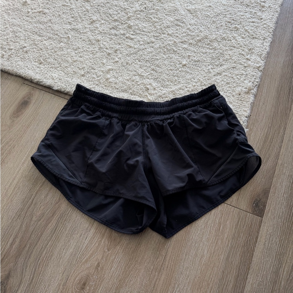 Lululemon Hotty Hot Shorts 2.5” Black
